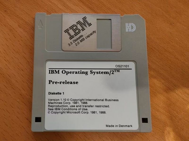 File:OS2-1.1pr-Disk1.jpg