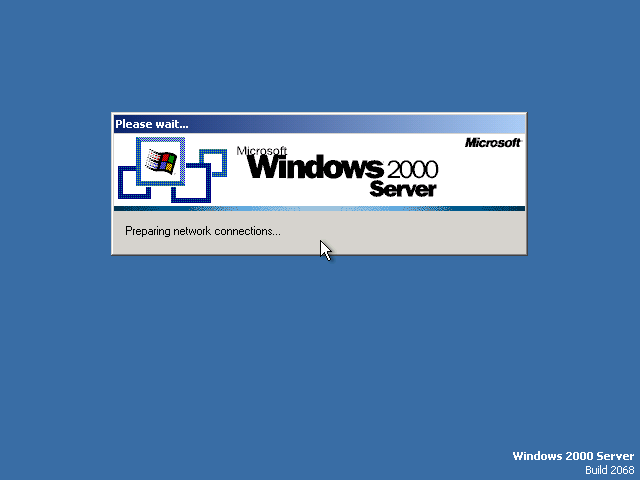 File:Windows2000-5.0.2068-Login.png