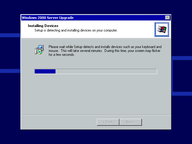 File:Windows2000-5.0.2195.6717-InstallingDevices.png
