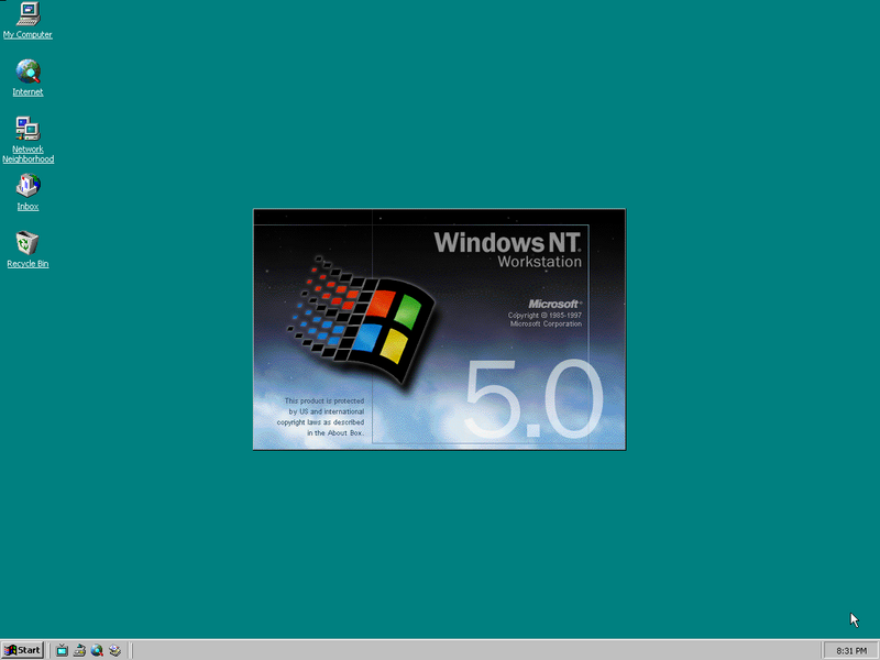 File:Windows2000-5.0.1575-Desktop.png
