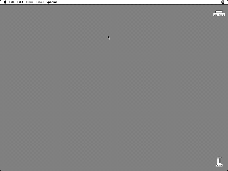 File:MacOS-7.5a8c4-Desktop.png
