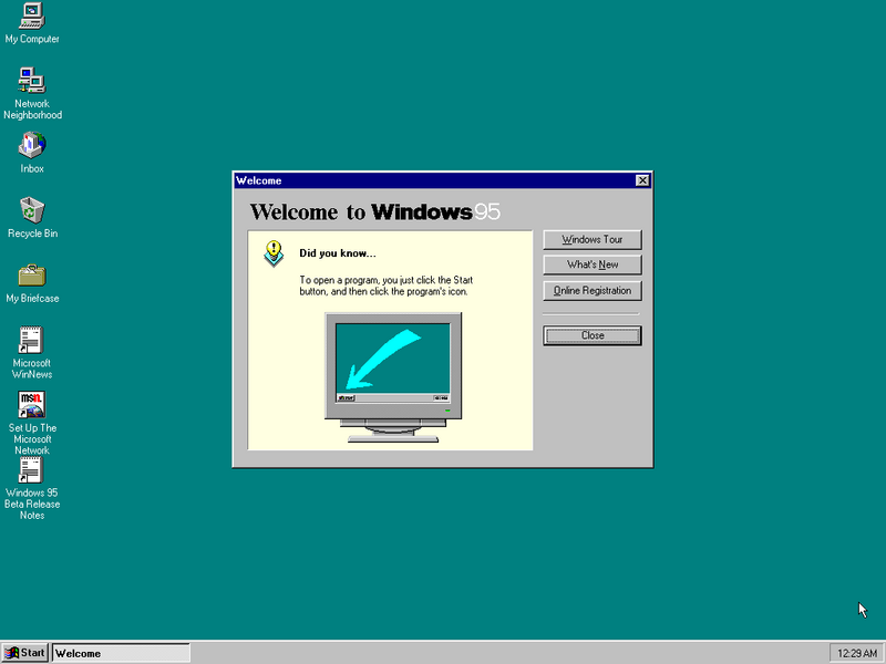 File:Win95.474.firststart.png