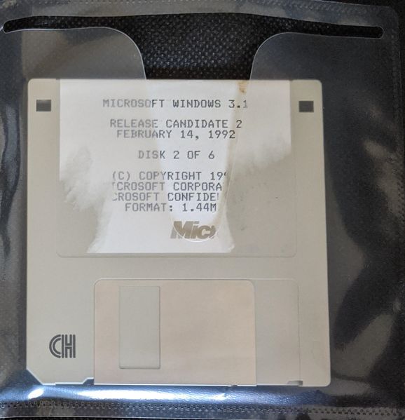File:Windows3.1-RC2-Disk.jpg