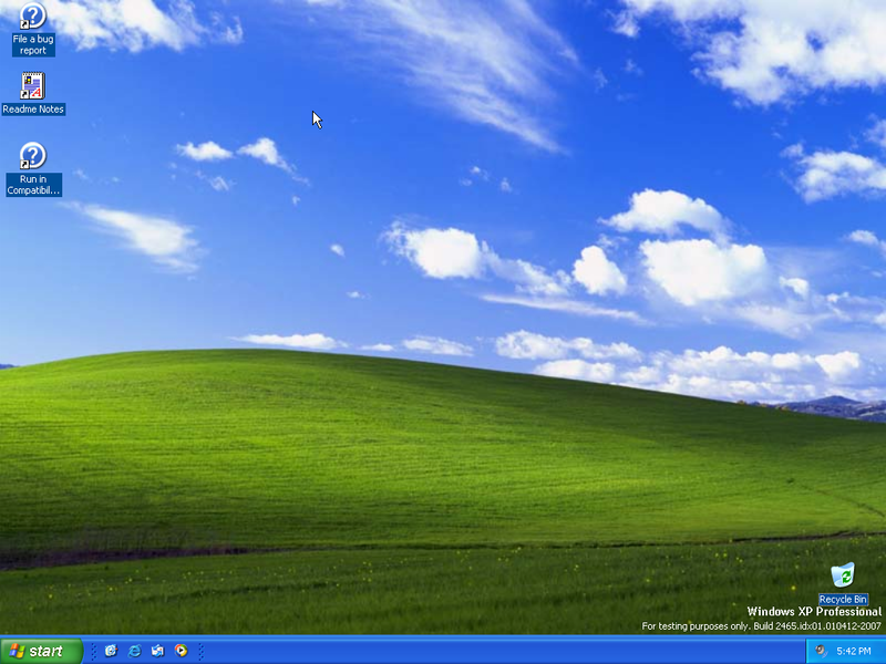 File:WindowsXP-5.1.2465-Desktop.png