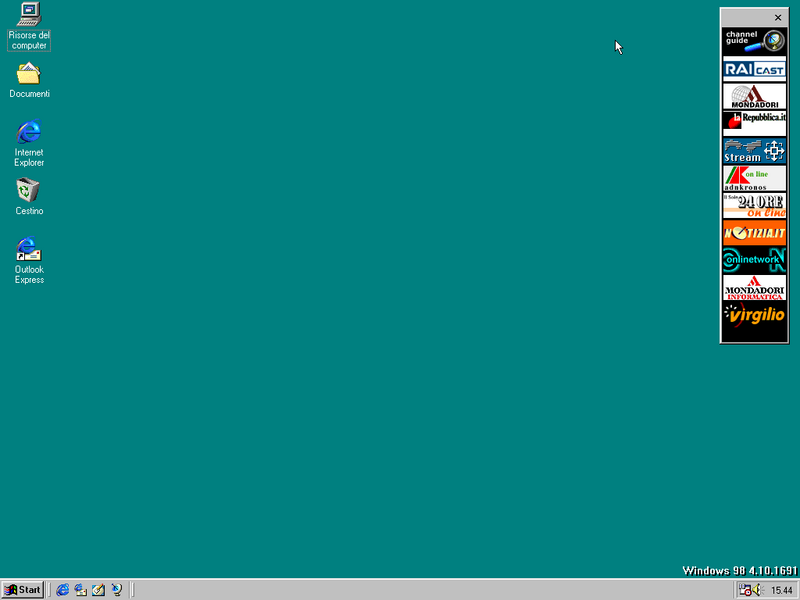 File:Windows-98-1691-RC0-Italian-Desk.png