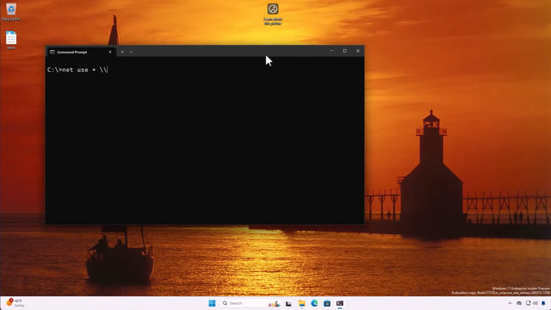 File:Windows11-10.0.27578-Desktop.png