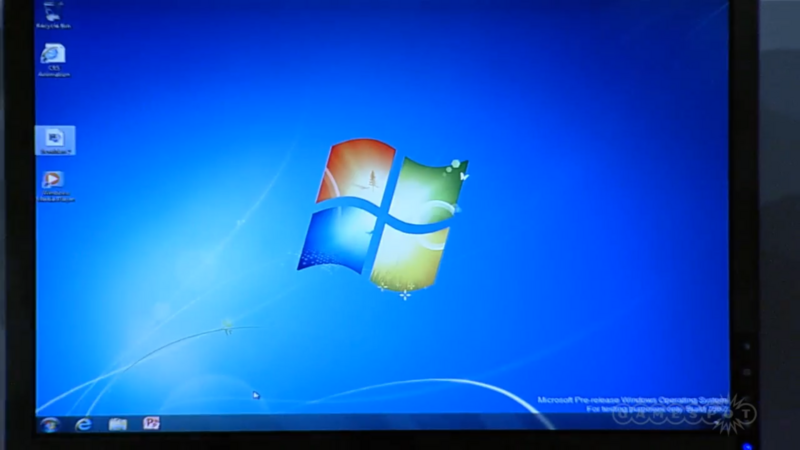 File:Windows8-6.2.7867-Desktop.png
