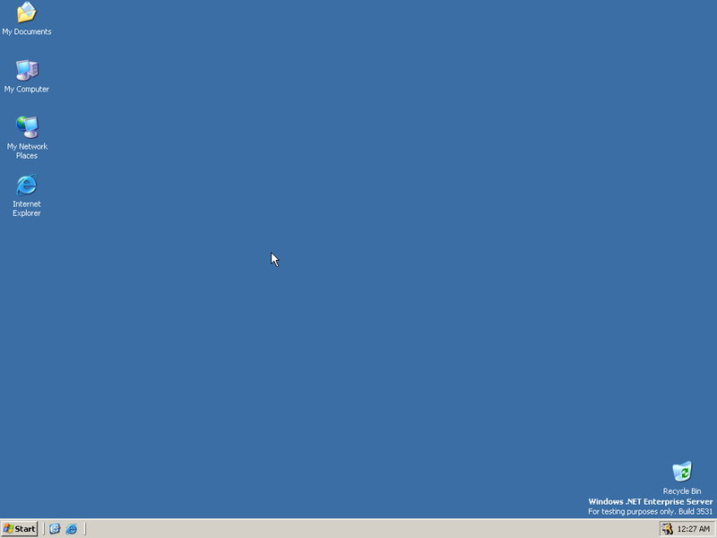 File:WindowsServer2003-5.1.3531-Desktop.png
