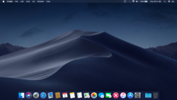 MacOS-10.14-B1-Desktop-Dark.png
