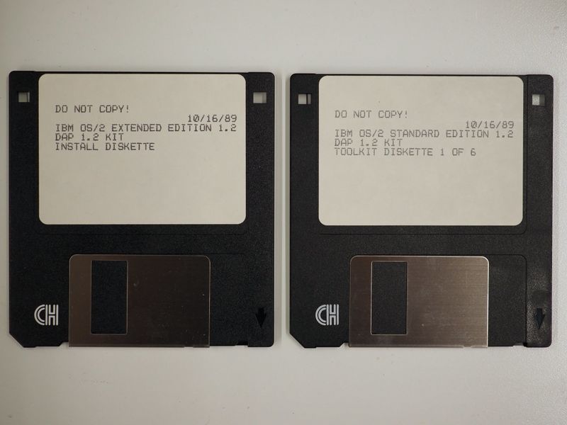 File:OS2-1.20-12.115-Floppies.jpg