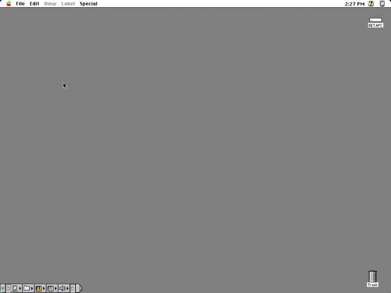 File:MacOS-7.5.3F2C2-Desktop.png