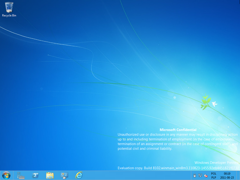 File:Windows-Server-2012-build-8102-Desktop.png