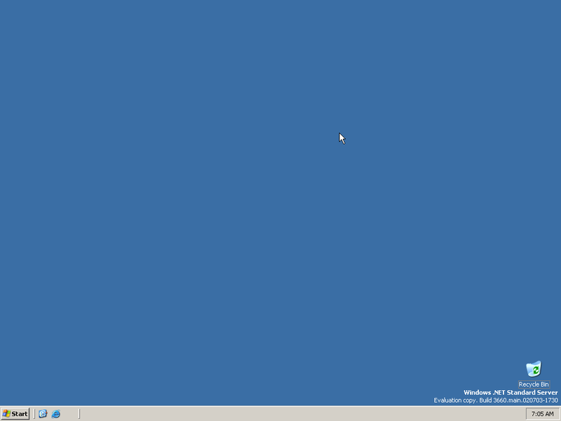 File:WindowsServer2003-5.2.3660-Desktop.png