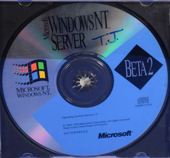 File:WindowsNT-3.5.683.1-(Server)-CD.png