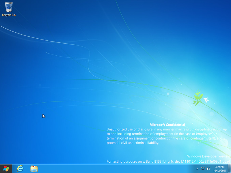 File:Windows8-6.2.8133grfxdev1-Desktop.png